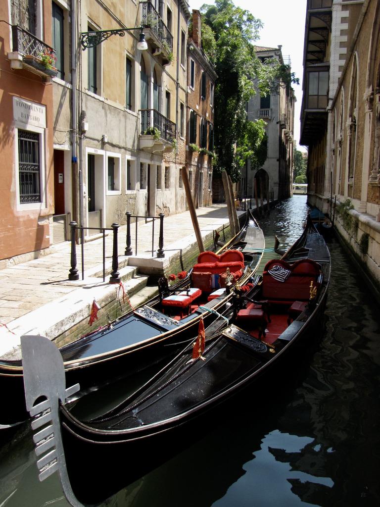 069FA2BB-F94B-4820-97A6-20EC3DDC7055_1_105_c