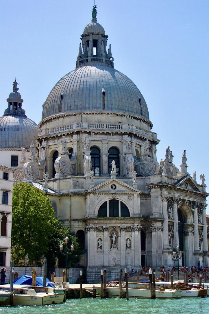 D0A2E50B-A8B4-4AEB-AF55-2444897D9F73_1_105_c